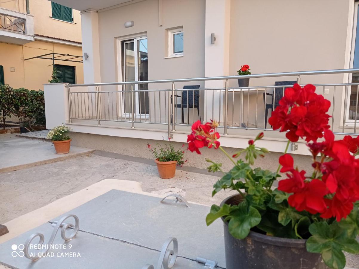 Kelly Apartments 입소스 외부 사진